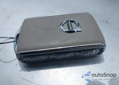 2017 Volvo Xc90 T6 Inscription из США, поврежденный, VIN YV4A22PL7H1163936